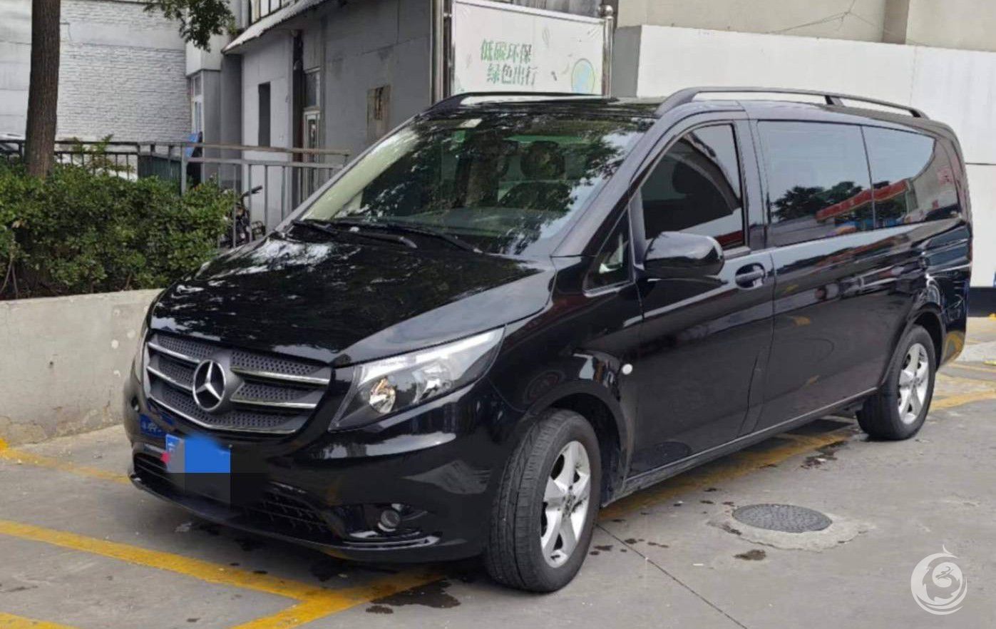 奔驰商务车